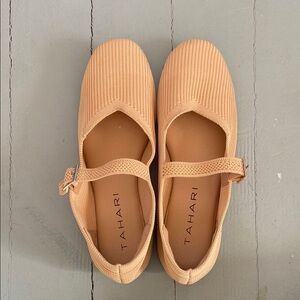 Tahari Women's Tan Nude Ballerina Mary Jane Shoes